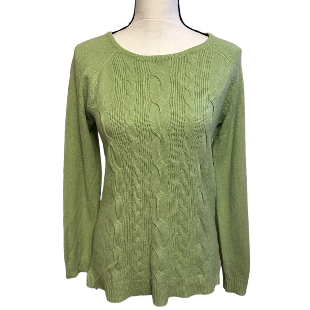 NWT Cyrus Green Sweater-small